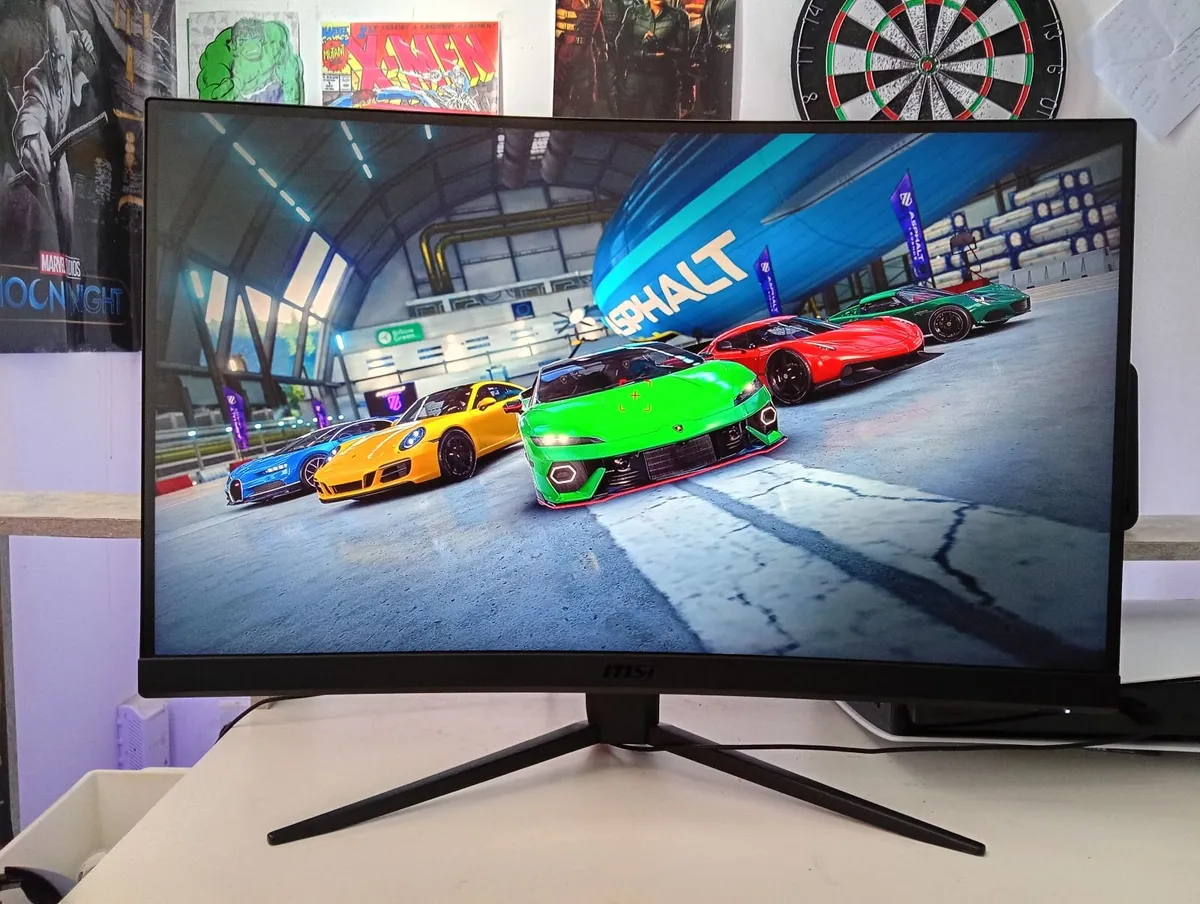 27" MSI 165Hz Curved Gaming Monitor - Image 1