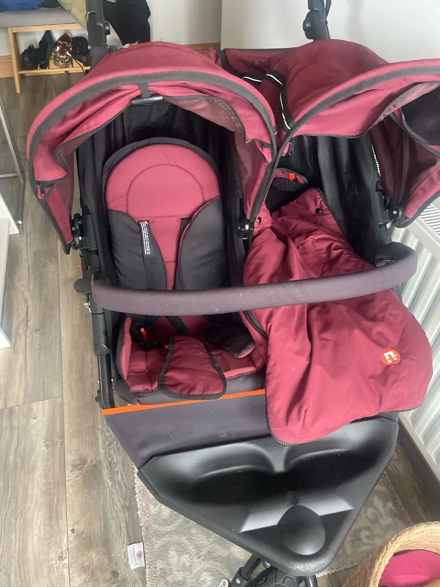 Outnabout Nipper Double V6 Pushchair - Image 1