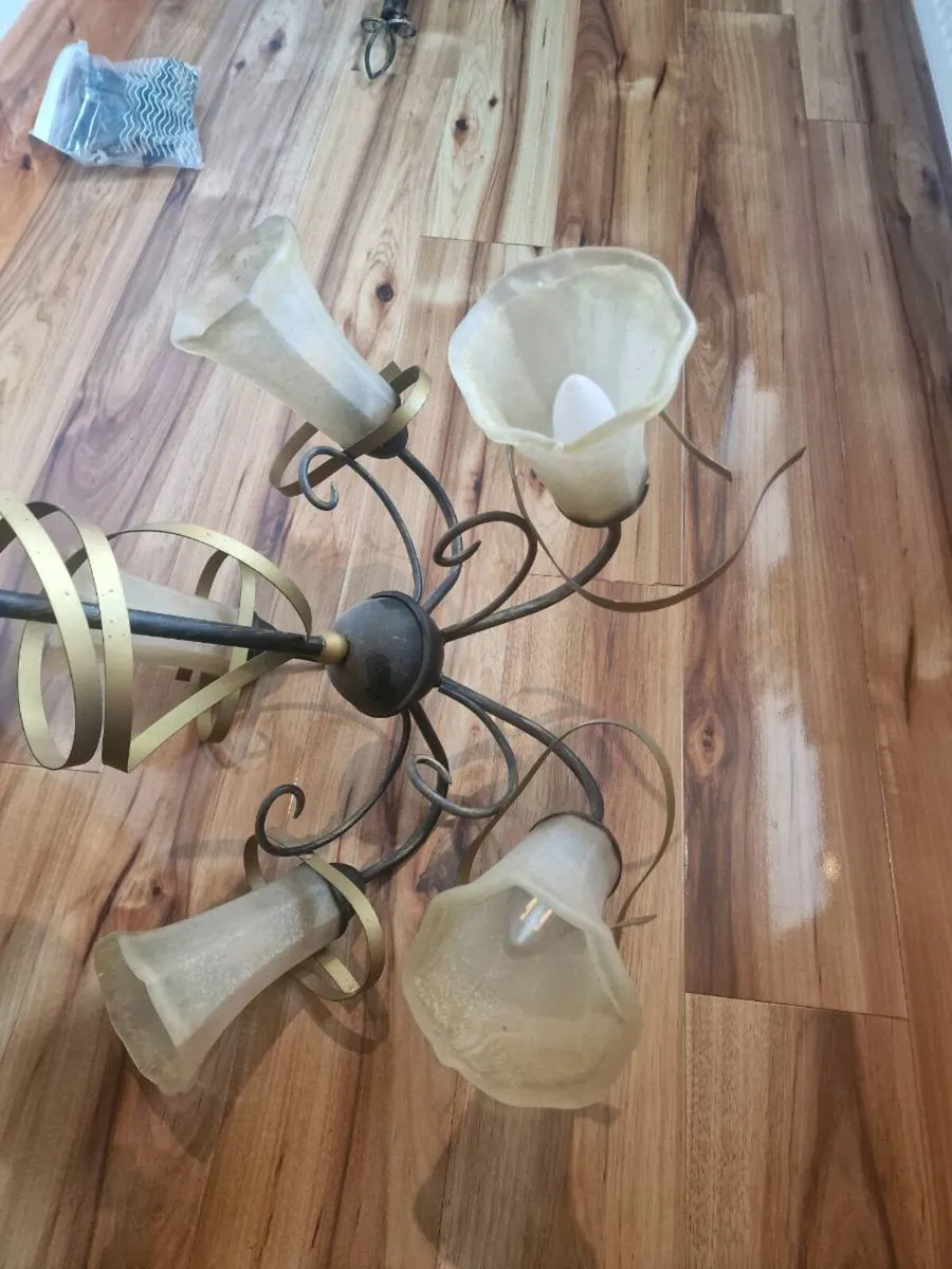 Light fitting with matching curtain poles - Image 3