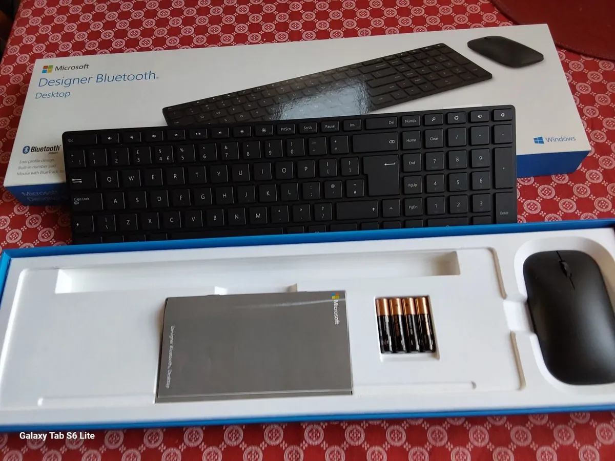 Bluetooth keyboard and mouse - Image 4