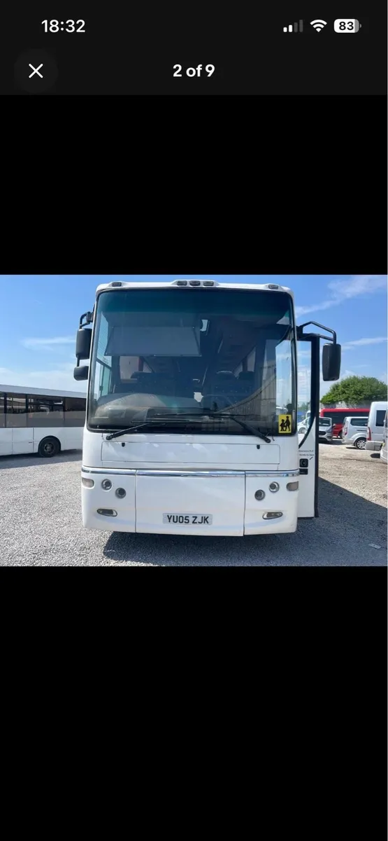 2005 PLAXTON PROFILE DENNIS JAVELIN 70 SEAT COACH - Image 2