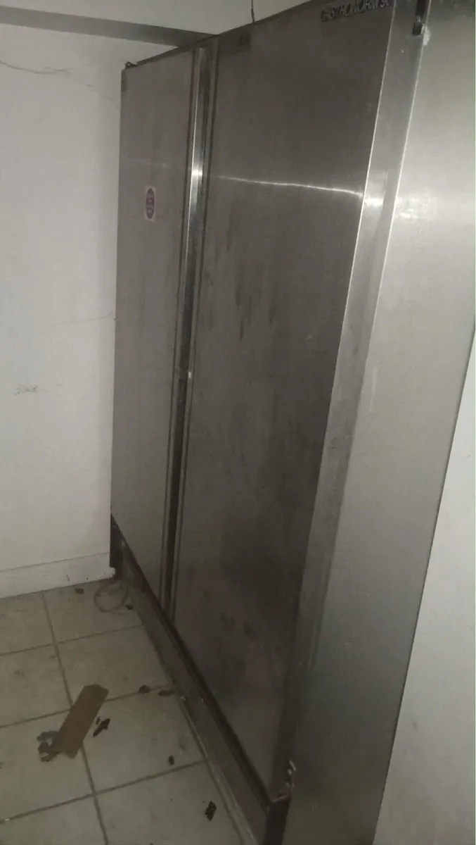Commercial fridge and freezer - Image 1