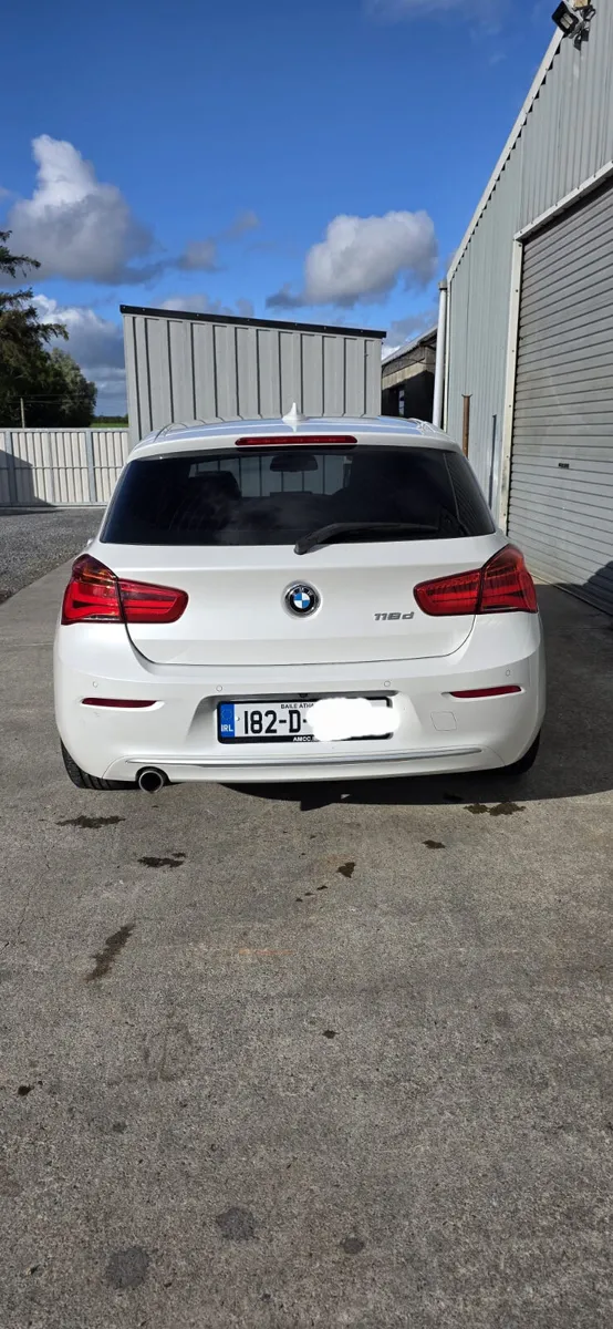 182 BMW 118 AUTO DIESEL - Image 4