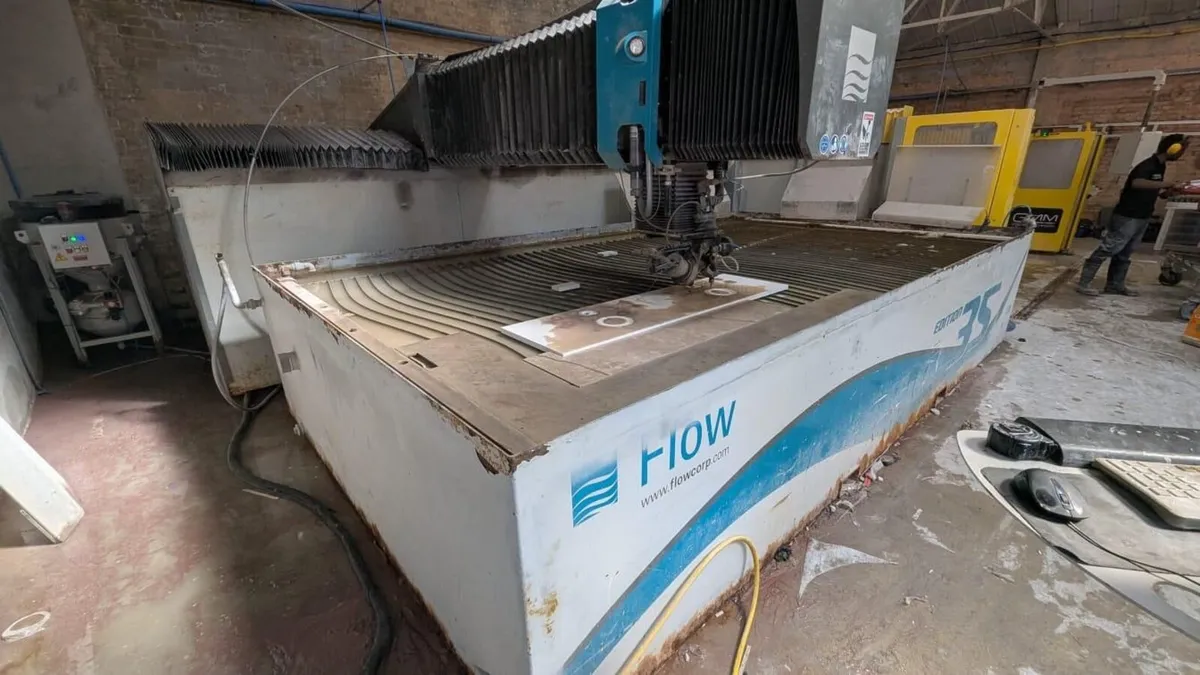 Flow Waterjet Cutting System - Image 1