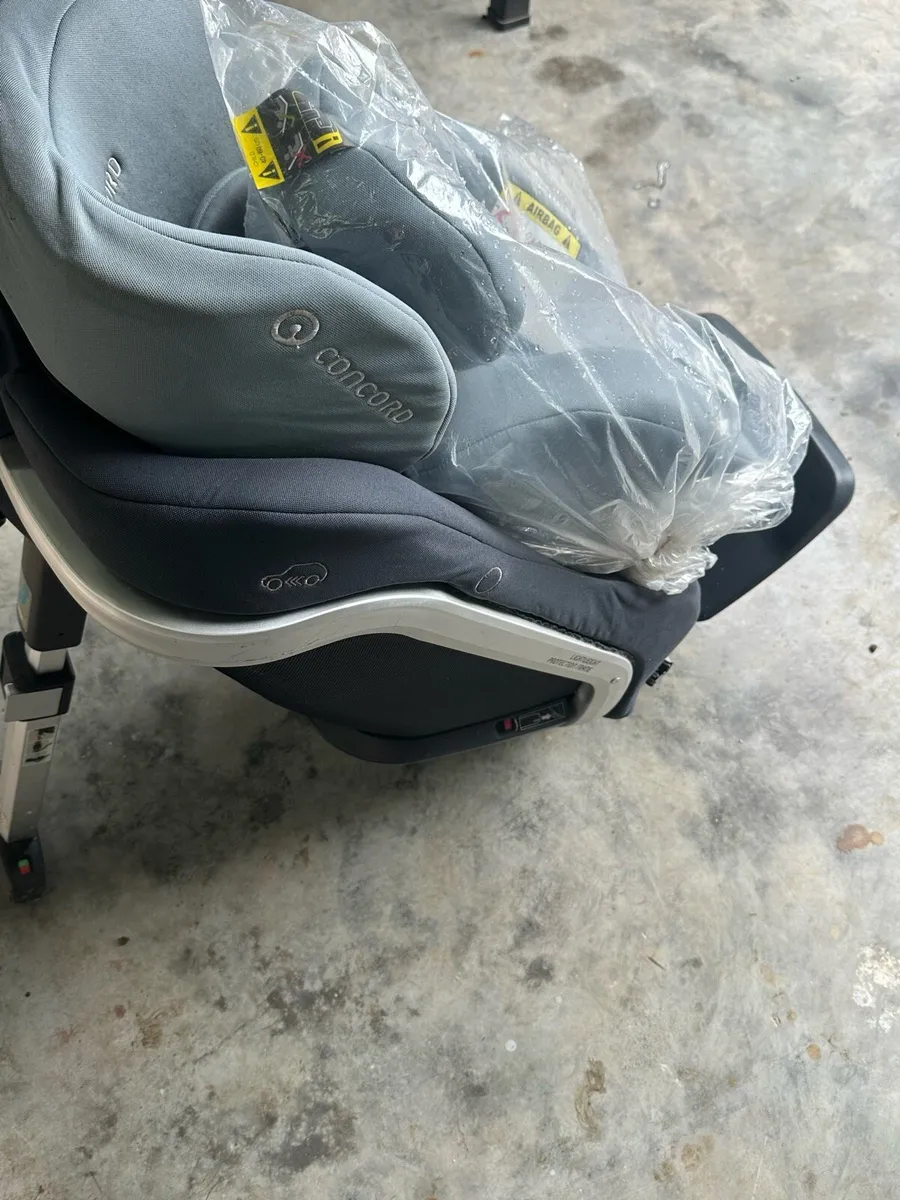 Concord reverso extended rear facing car seat - Image 4