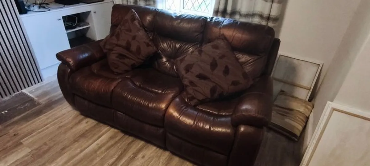 Leather 3+1+1 - Image 3