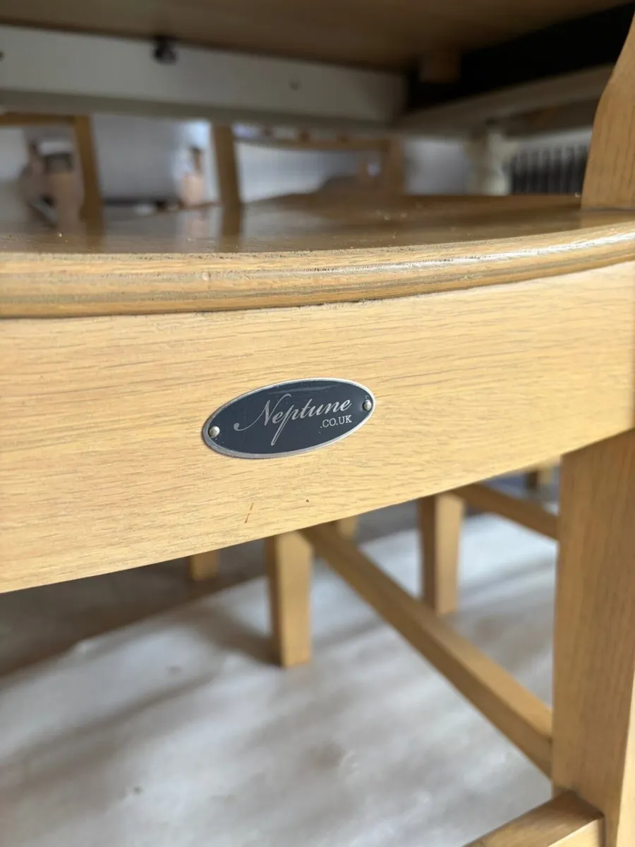 Neptune Extendable Oak Dining Table & Chairs - Image 4