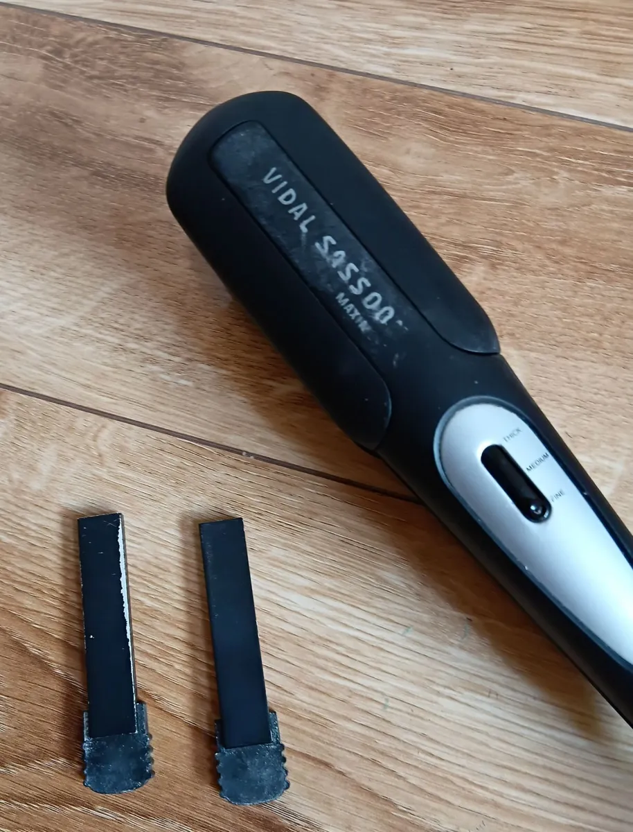 Hair straightener - Image 2