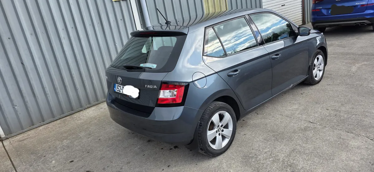 152 SKODA FABIA PETROL - Image 3