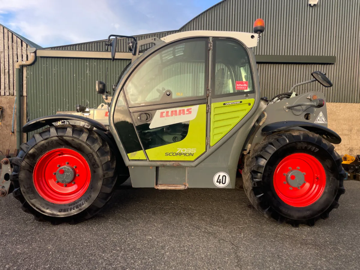 2017 Claas Scorpion 7035 - Image 1