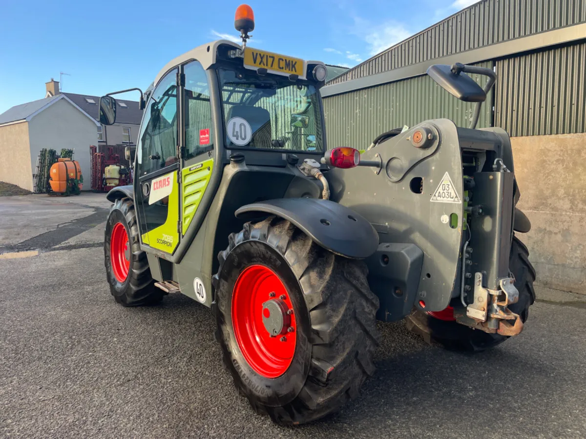 2017 Claas Scorpion 7035 - Image 4