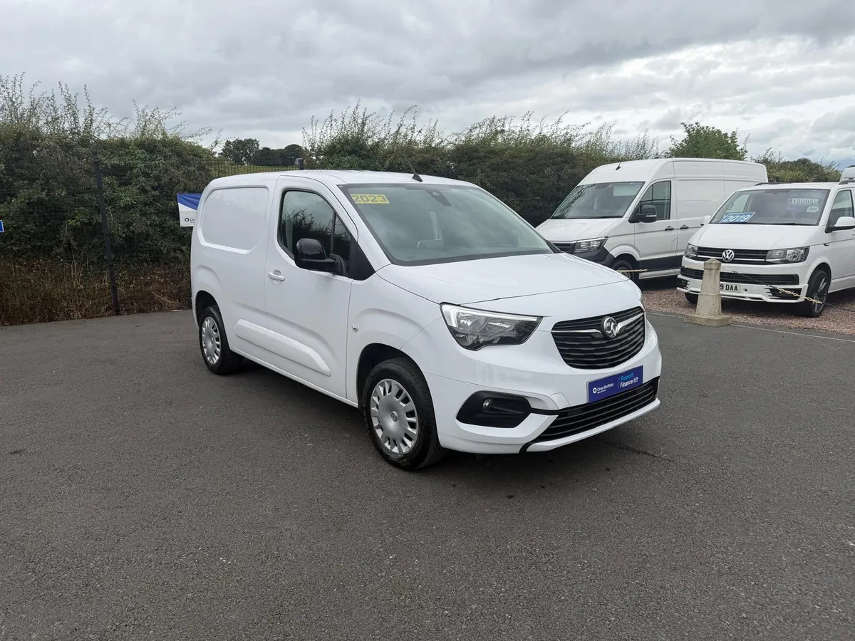 Vauxhall Combo 6 Speed Manual - HIGH SPEC - Image 1