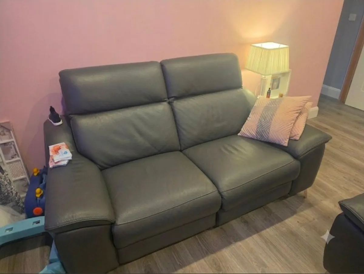 2 electric grey italian leather sofas - Image 1