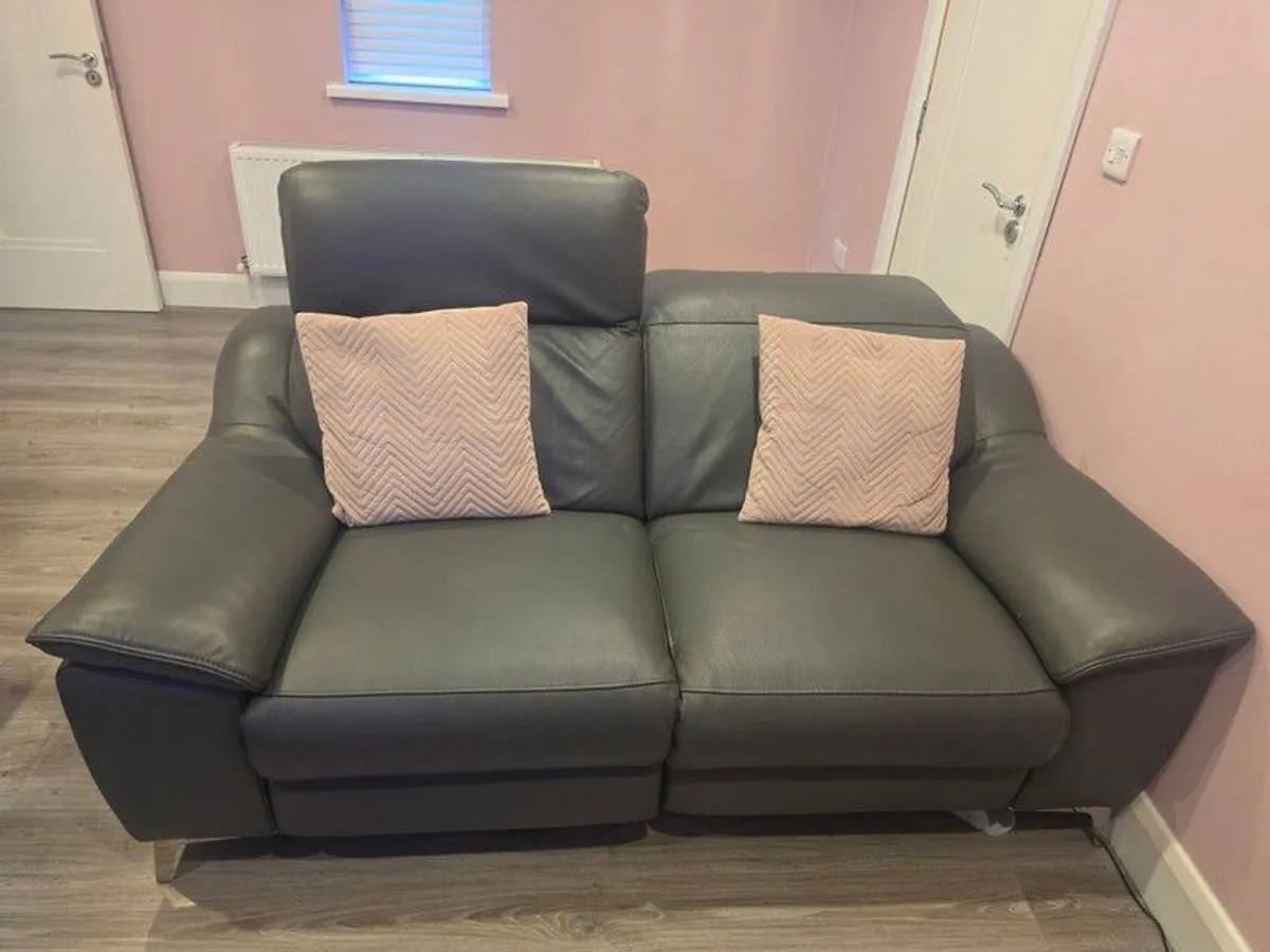 2 electric grey italian leather sofas - Image 2