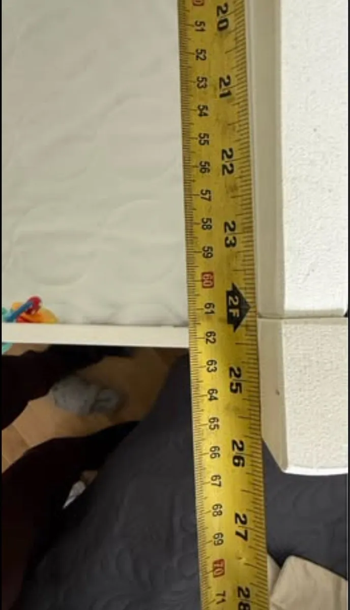 Cot 2 in 1 Transform to toddler bed - Image 4