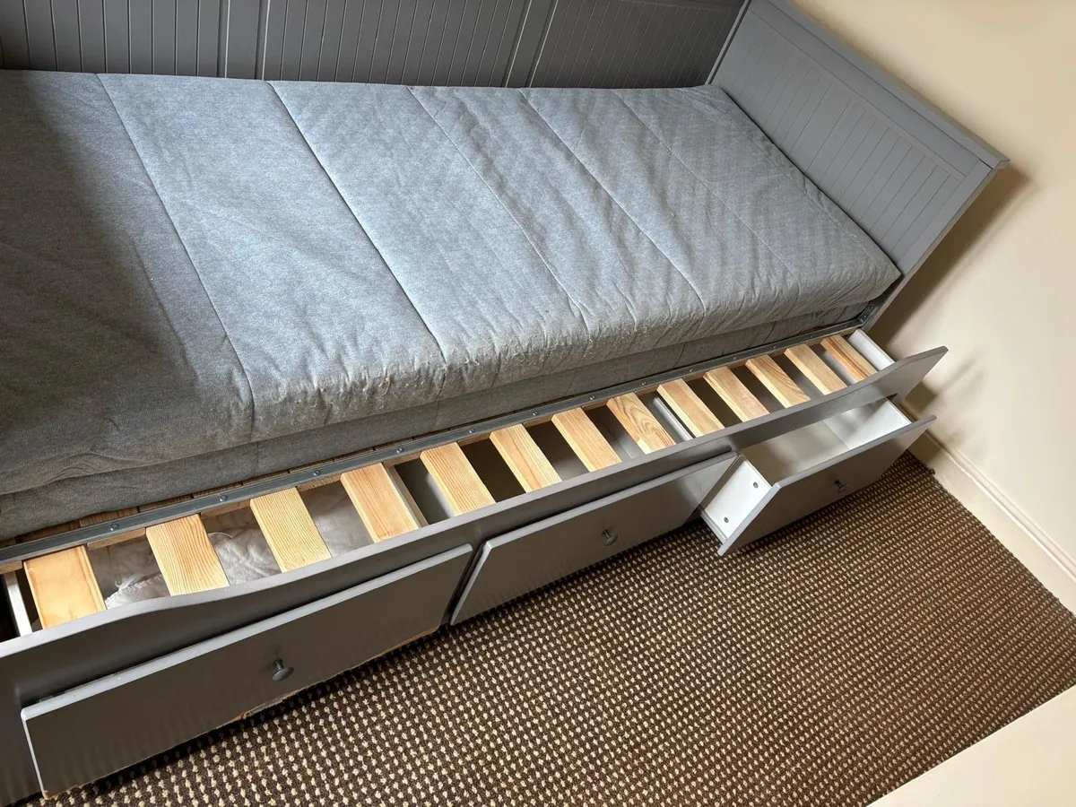 IKEA Hemnes Day Bed - Image 2