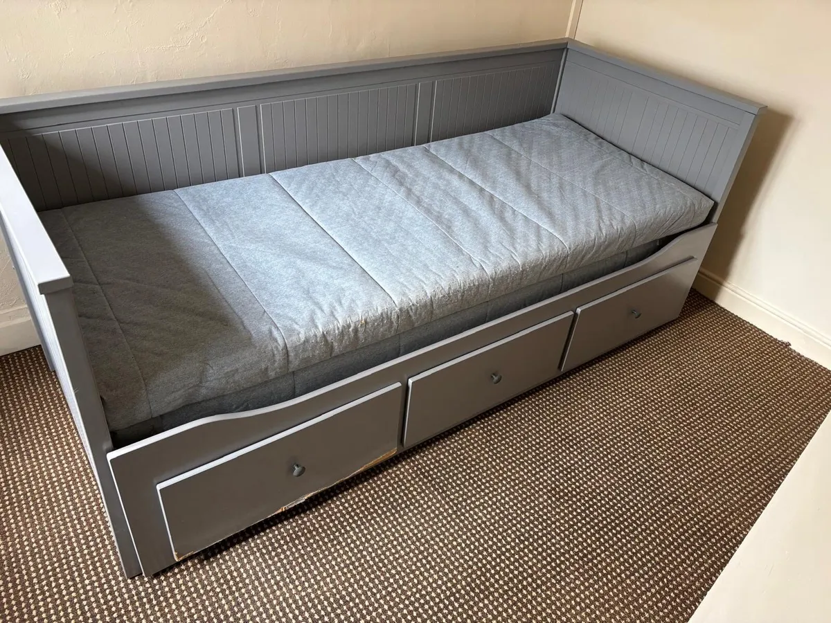 IKEA Hemnes Day Bed - Image 1