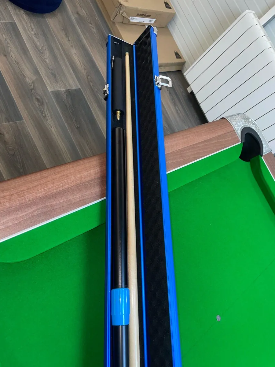 Snooker Cue - Image 1