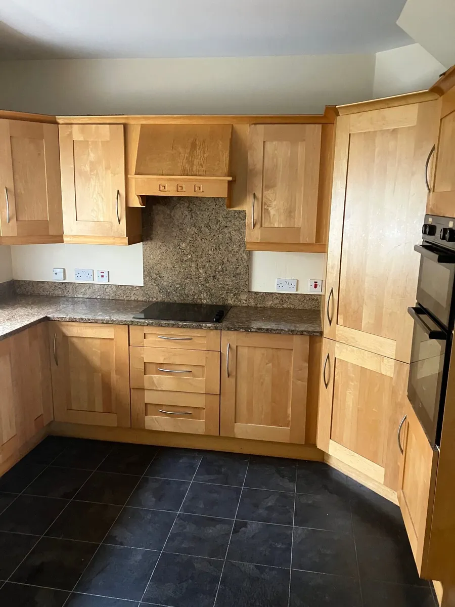 Solid beech kitchen as result of Mica rebuild - Image 3