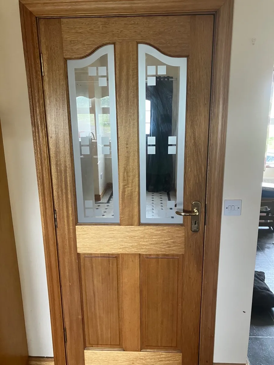 Internal solid doors (mahogany) - Image 1