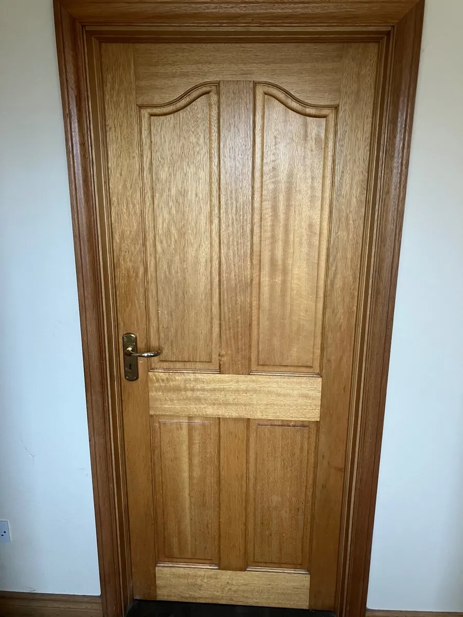 Internal solid doors (mahogany) - Image 2