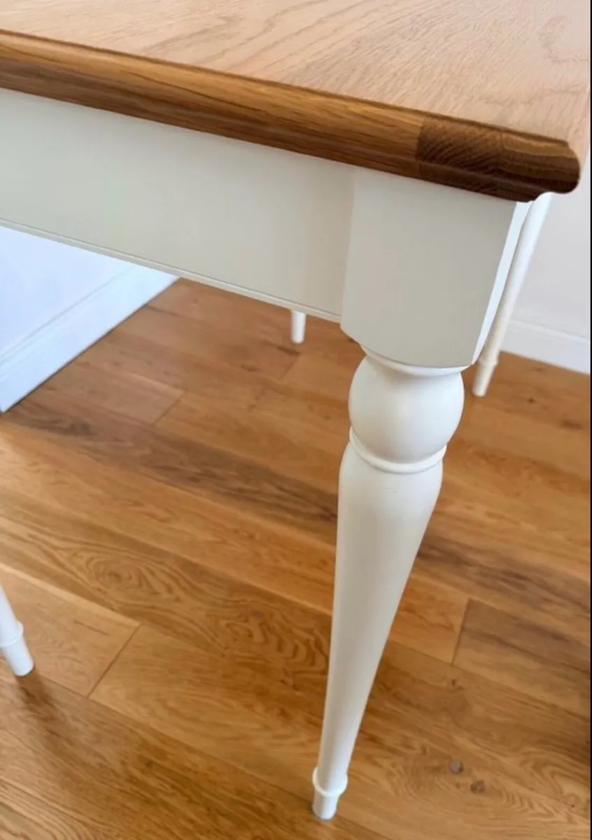 Bar dining table - Image 3