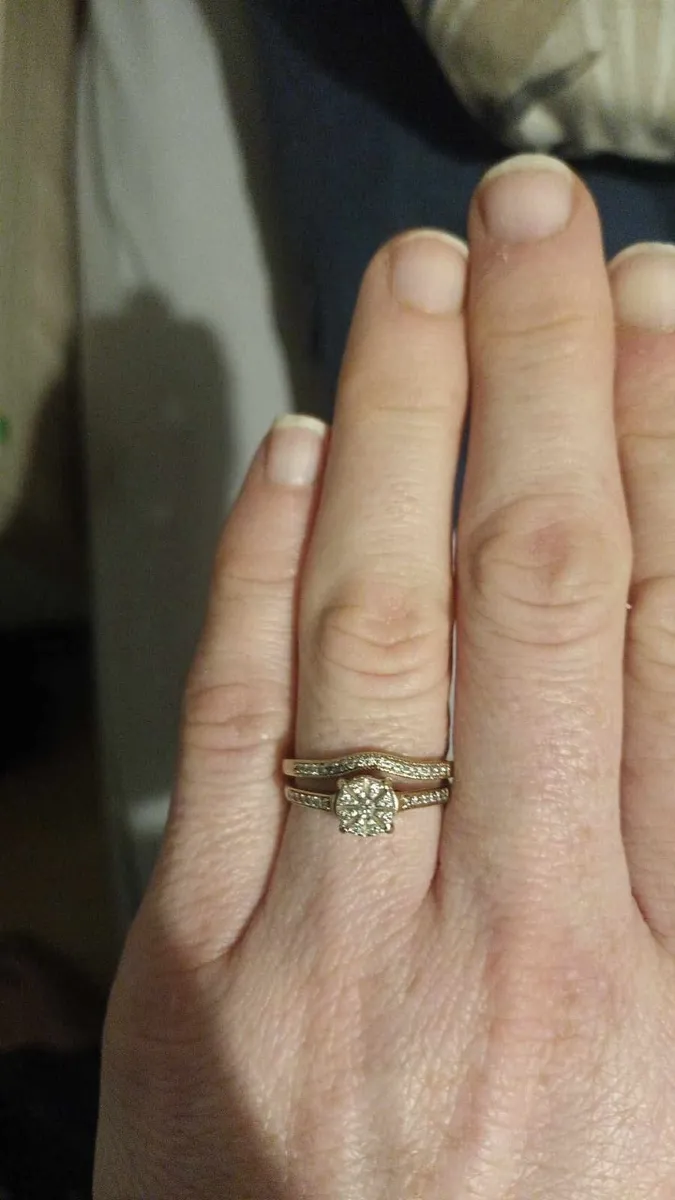 Engagement and wedding ring - Image 2