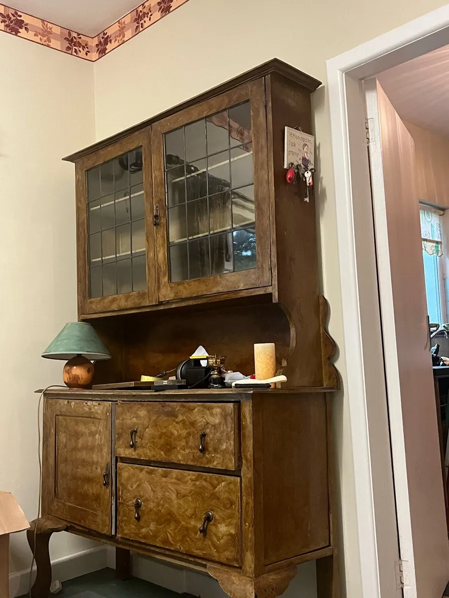Dresser - Image 2