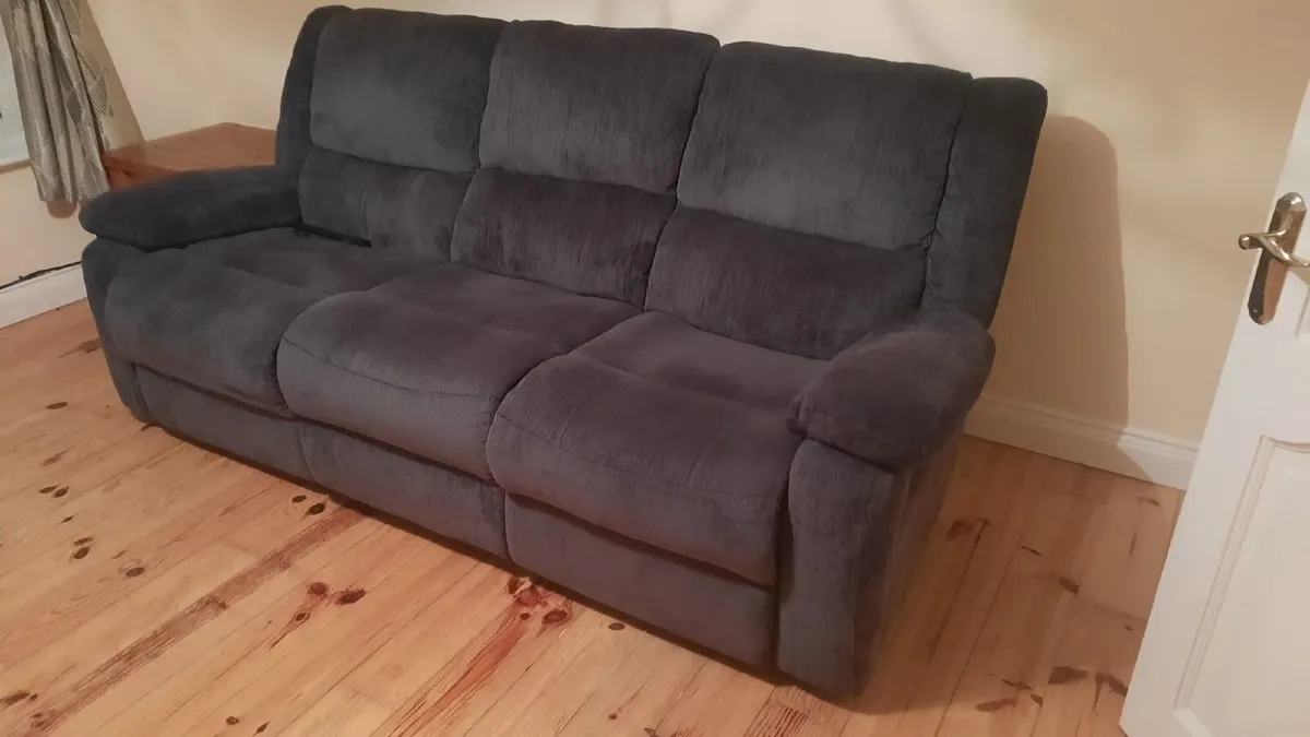3 seater sofa - Image 2