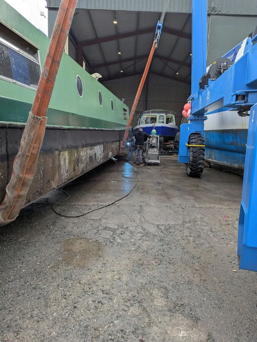 Narrowboat / Barge - Image 2