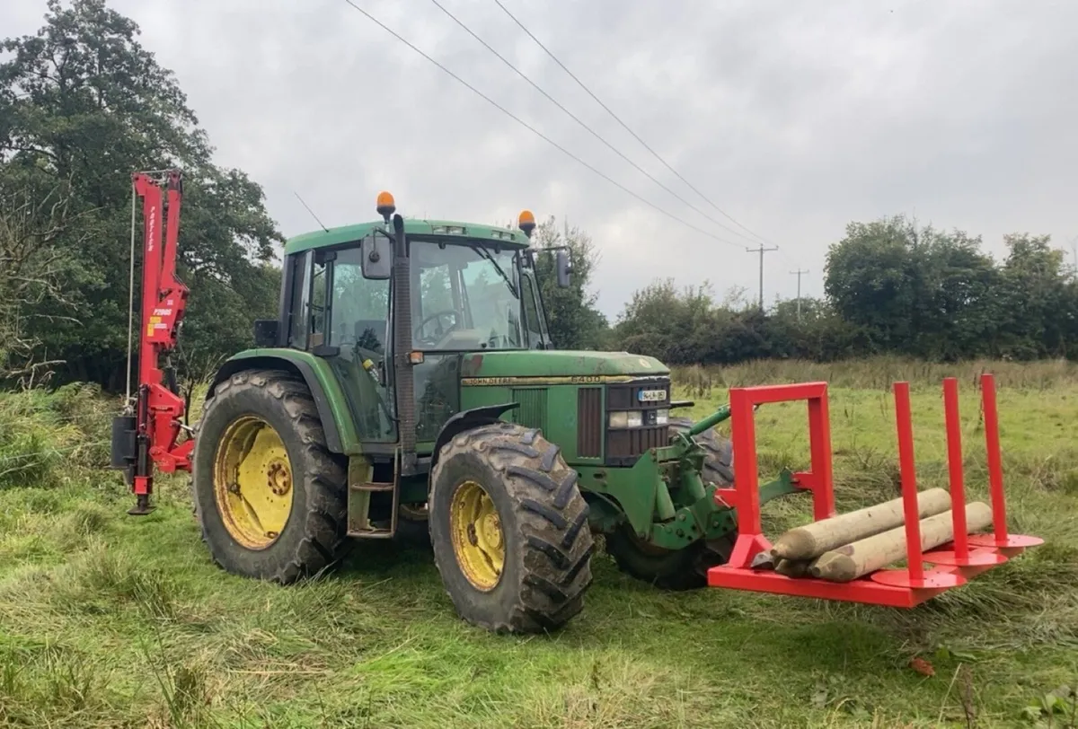 Fencing wire reeler. - Image 1