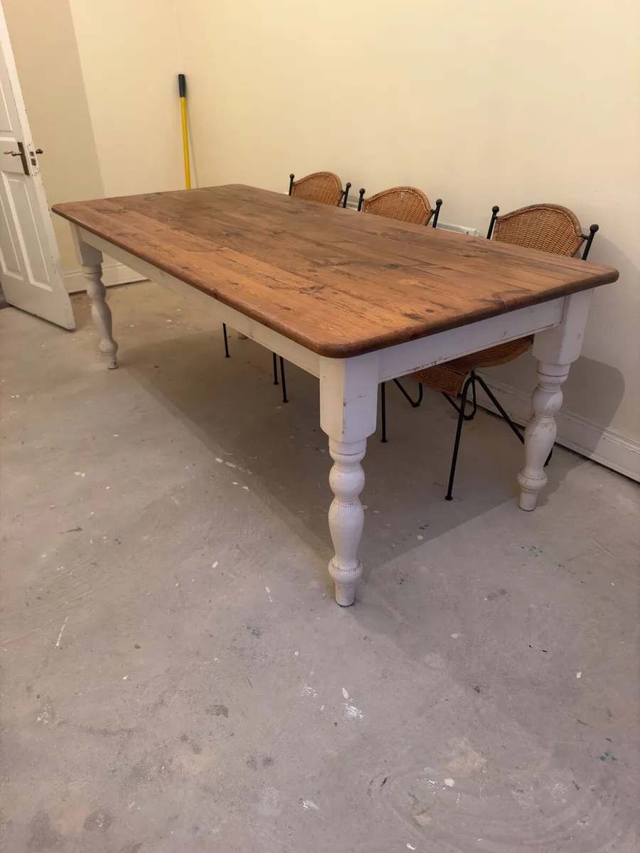 Dining Room Table - Image 1