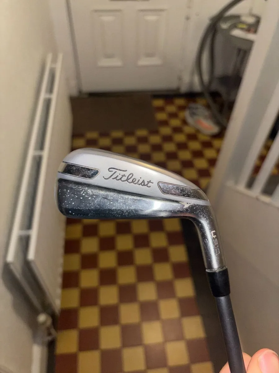 TITLEIST U510 DRIVING IRON - Image 1
