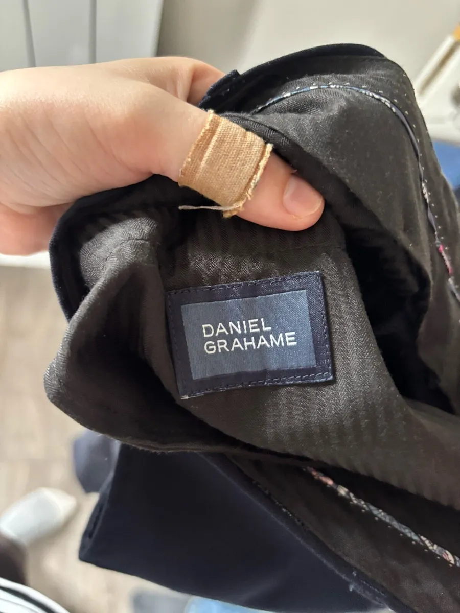 Mens Daniel Grahame 3 piece Suit - Image 4