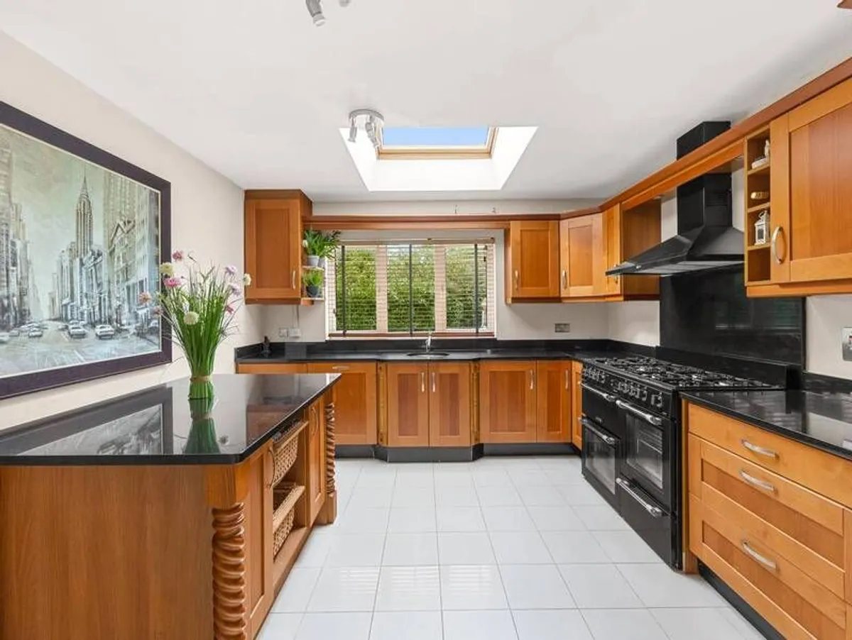 solid wood and granite kitchen & island - Image 1