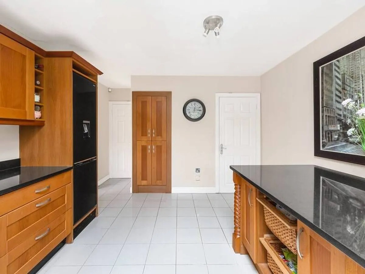 solid wood and granite kitchen & island - Image 4