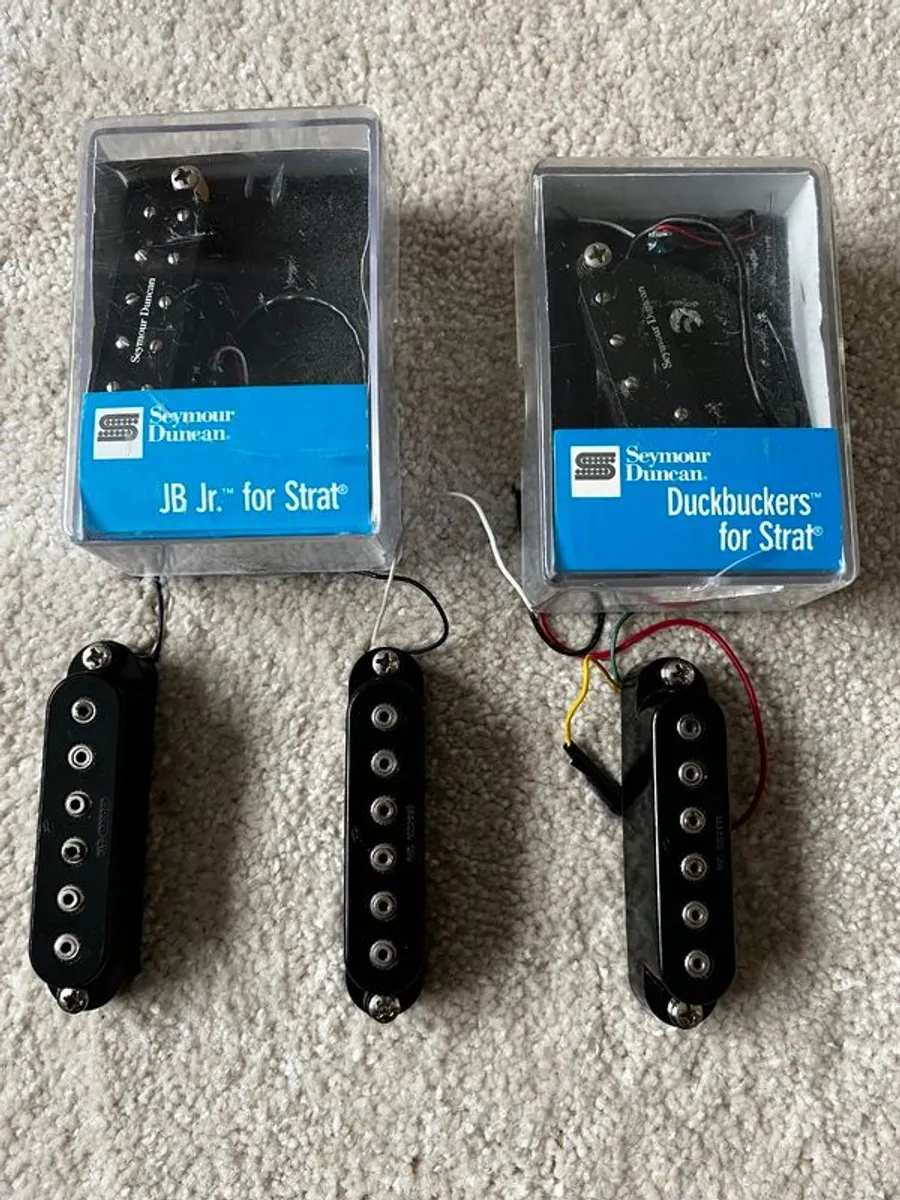 Assortment of Fender Stratocaster pickups - Duncan + G&L - Image 1