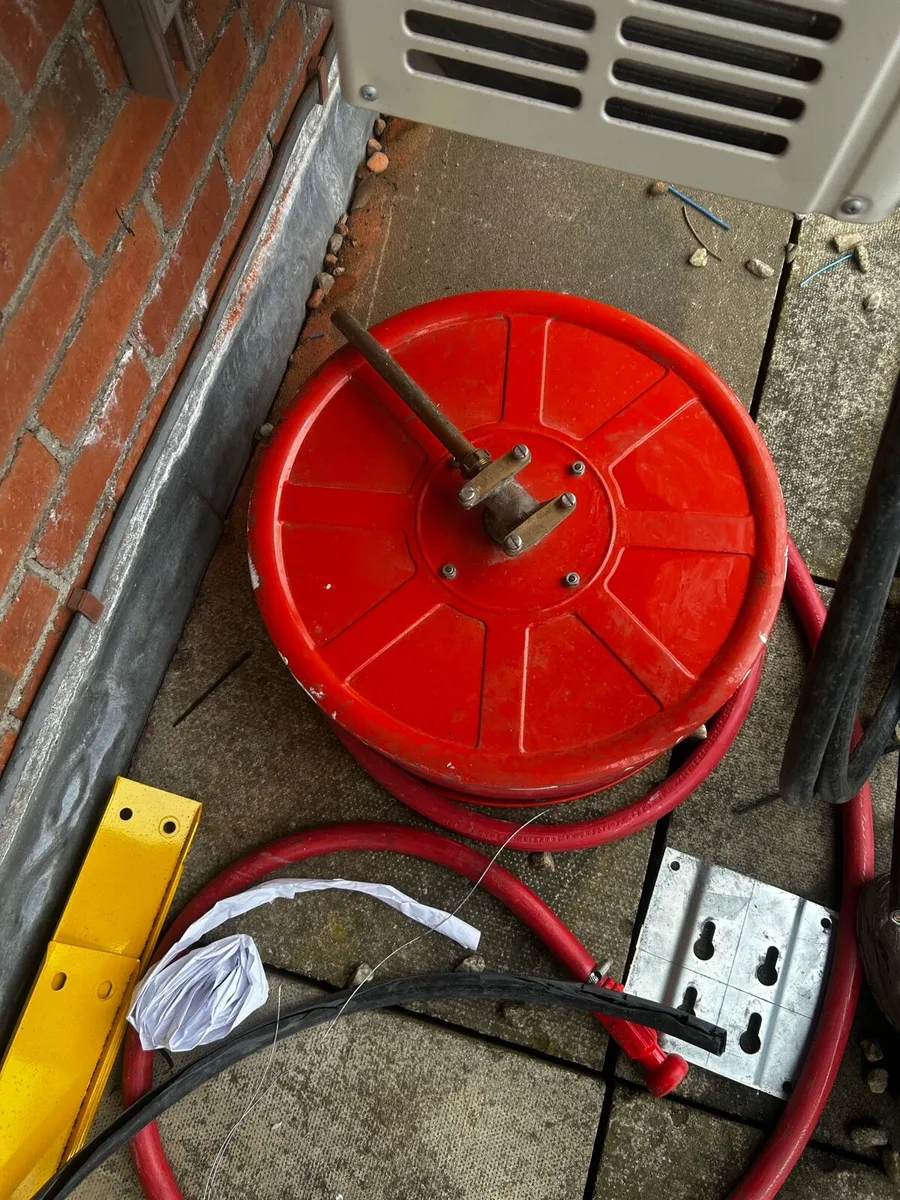 Fire hose reel - Image 3