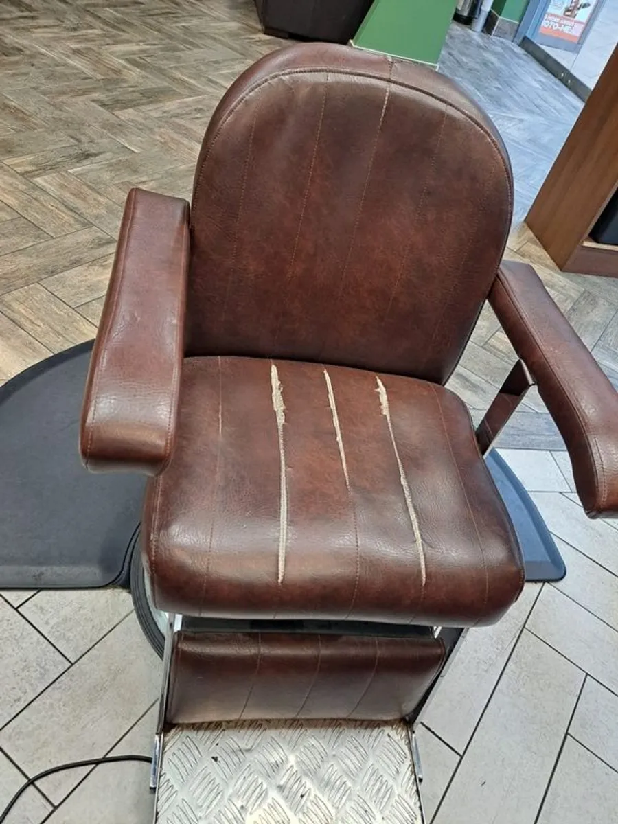 barber chairs - Image 2
