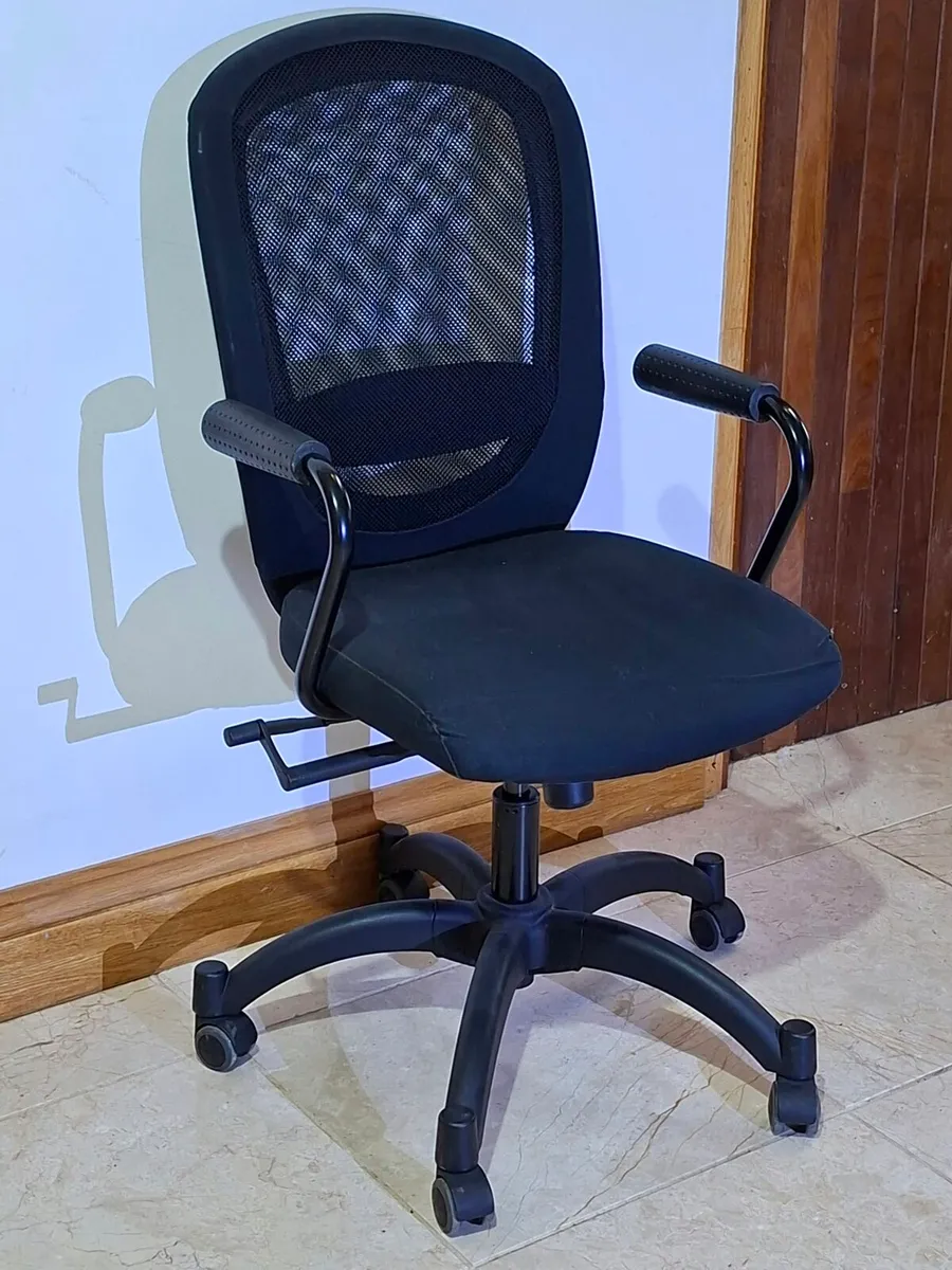 IKEA Vilgot Mesh Office Swivel Chairs - Image 1
