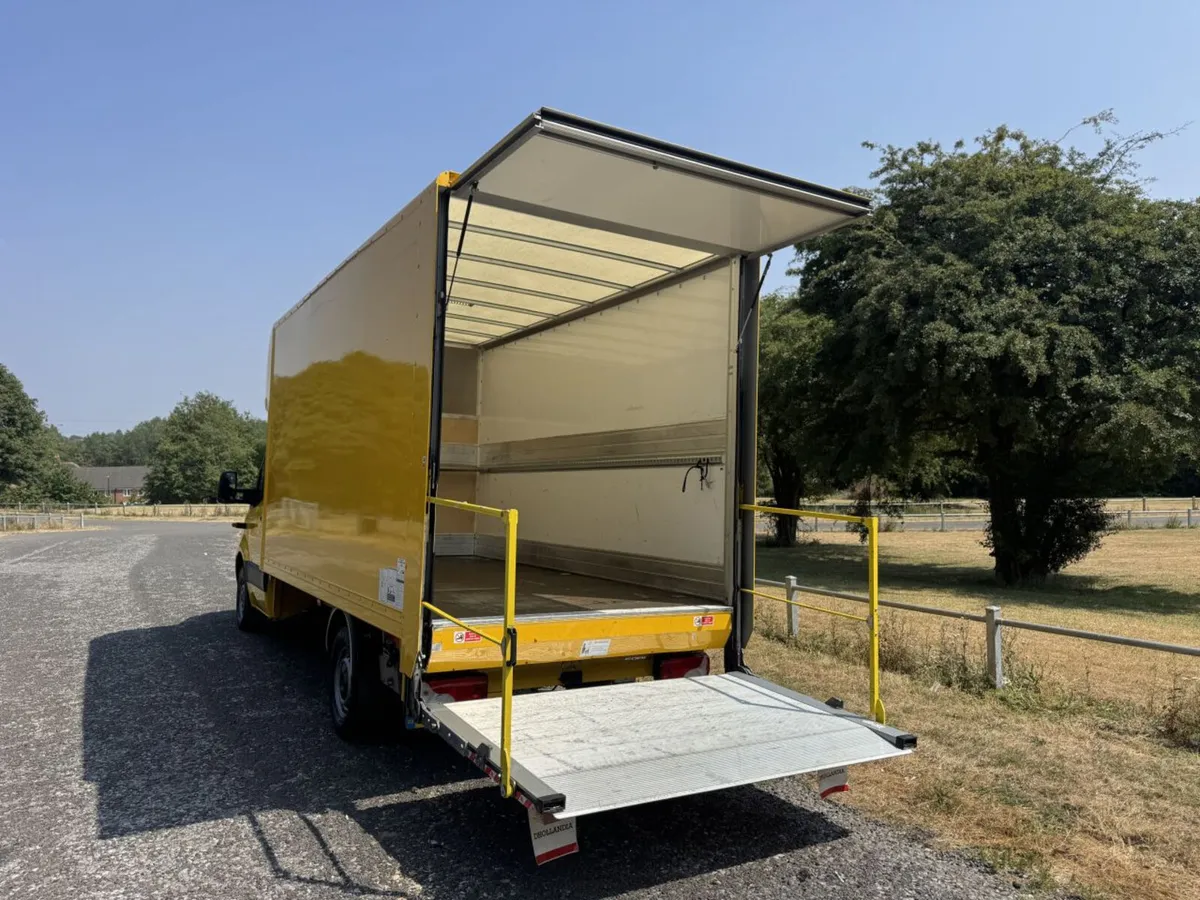 2020 Mercedes-Benz Sprinter Luton Box Van - Image 4