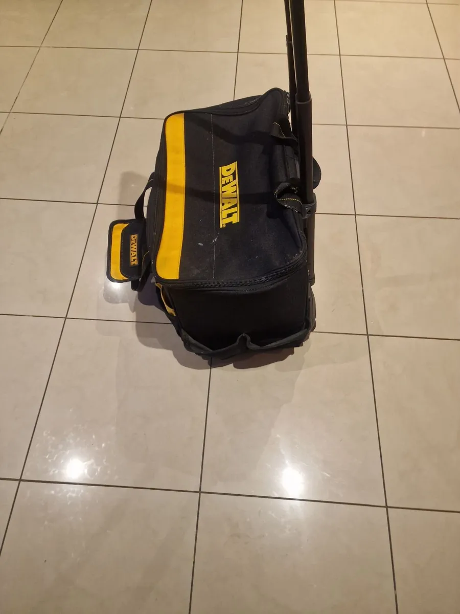 Dewalt Roller Tool Bag - Image 2