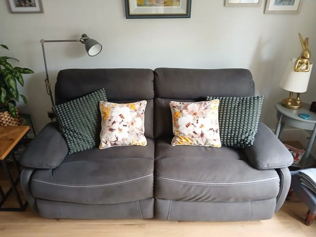 three seater sofa with double recliners - Image 1