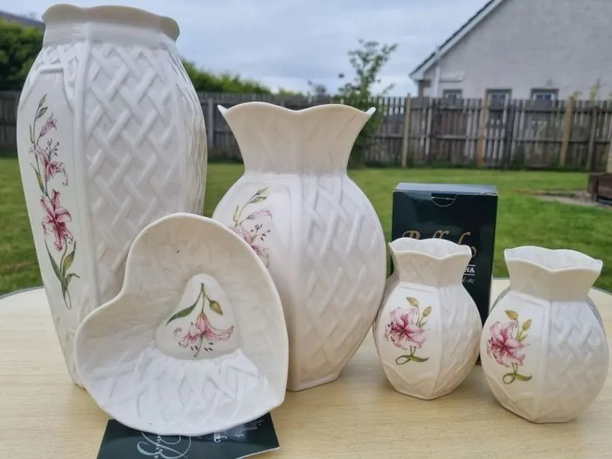 Belleek Pottery porcelain set - Image 4