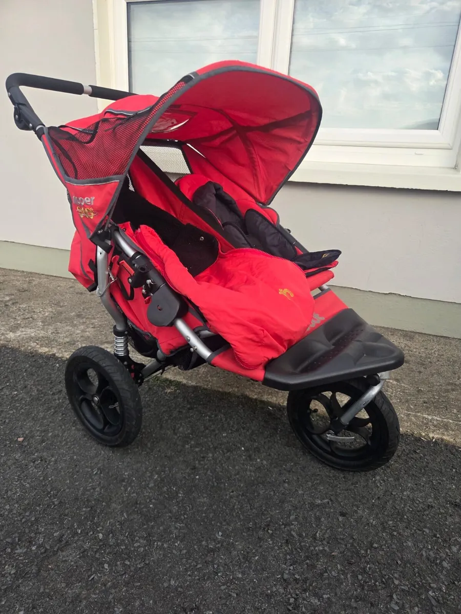 Out and about double pram - Image 2