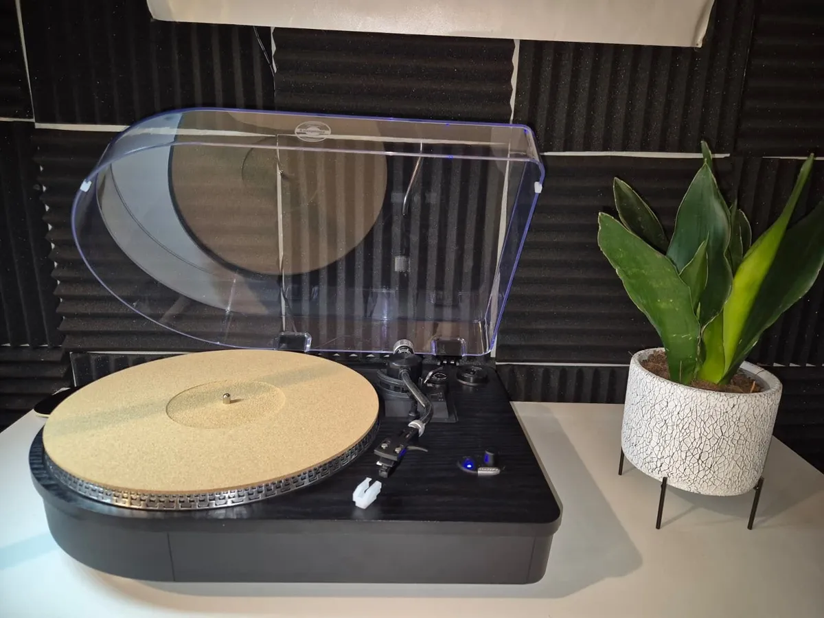 Steepletone CamdenXP Turntable [Perfect Condition] - Image 2