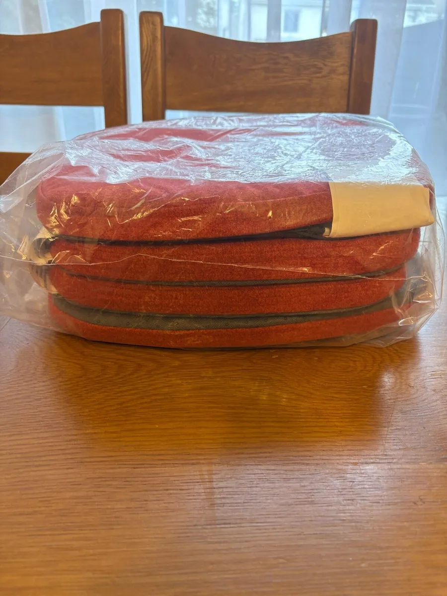 Seat cushions - Image 1