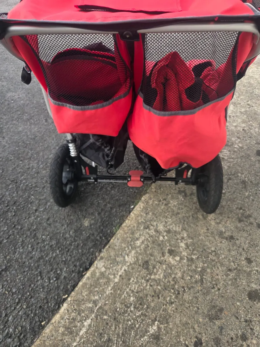 Out and about double pram - Image 4