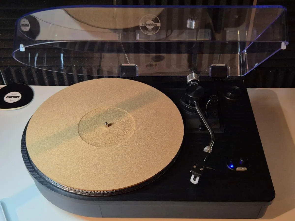Steepletone CamdenXP Turntable [Perfect Condition] - Image 4