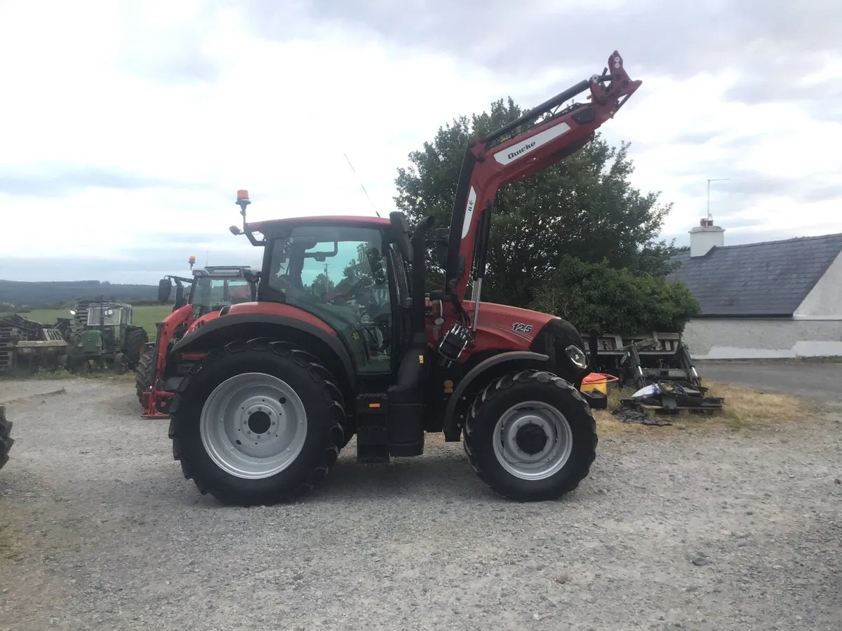 Case Maxxum 125 And Quicke Q4L Loader - Image 3